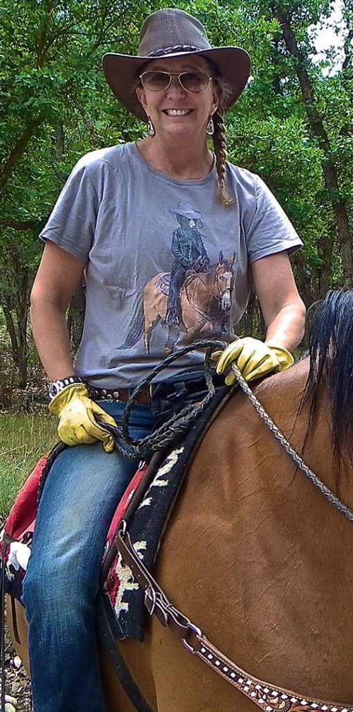 bear-back-rider-western-t-shirt-on-model